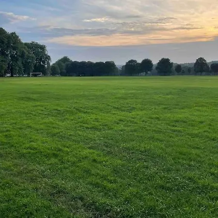 Garden Of Eden 1 Bedroom Flat In Fishponds *