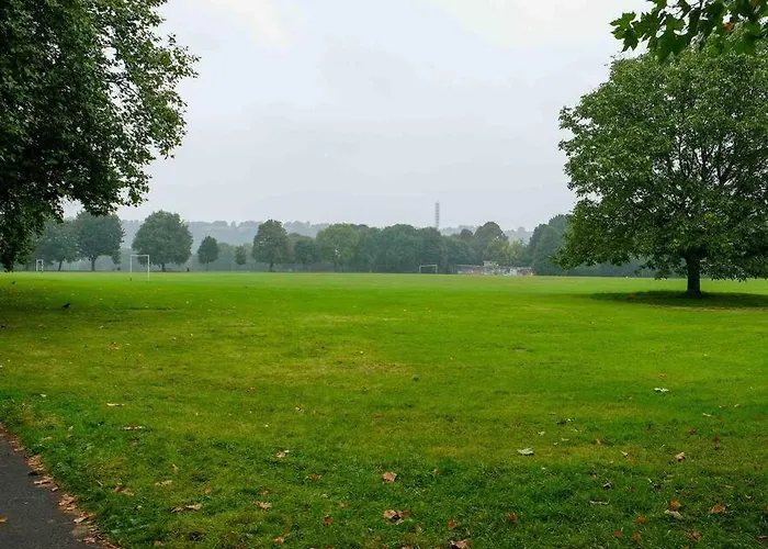 Garden Of Eden 1 Bedroom Flat In Fishponds * Bristol