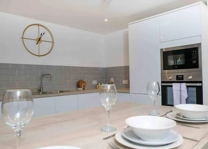 Apartment Garden Of Eden 1 Bedroom Flat In Fishponds *