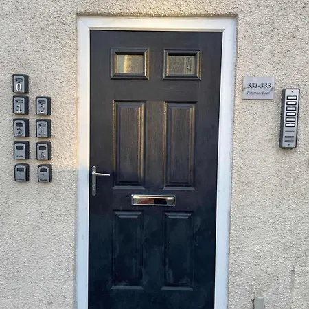 Garden Of Eden 1 Bedroom Flat In Fishponds Apartmán