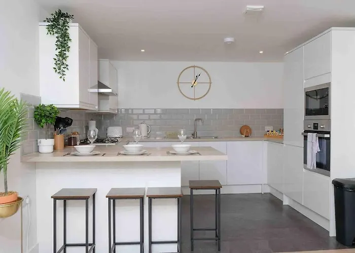 Garden Of Eden 1 Bedroom Flat In Fishponds * Bristol